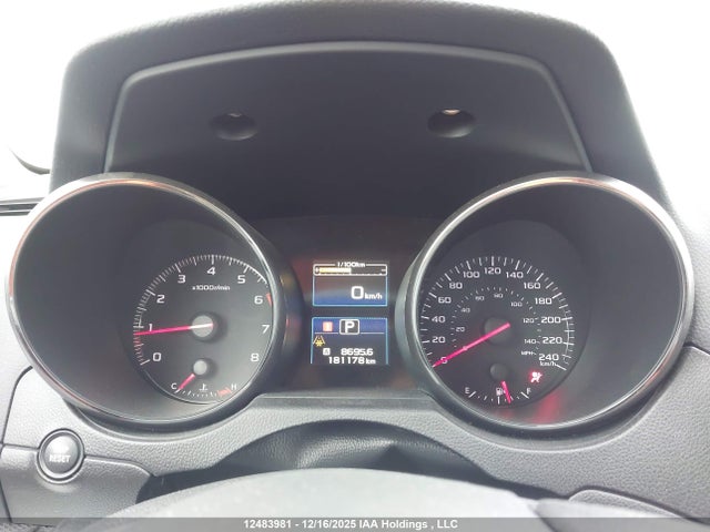 4S3BNDA68F3056618 Subaru Legacy 2.5i
