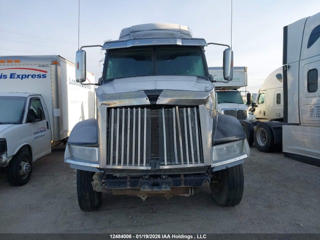 5KJJBHDR9LLLJ5973 Western Star 5700 Xe Set Back Axle W/sleeper