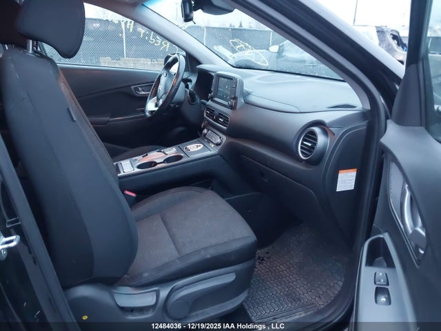 KM8K23AG2MU125866 Hyundai Kona Electric Sel