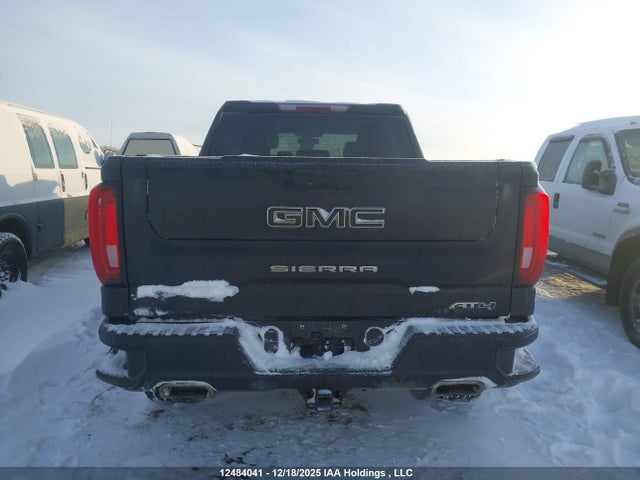 1GTP9EEL1MZ430755 GMC Sierra K1500 At4