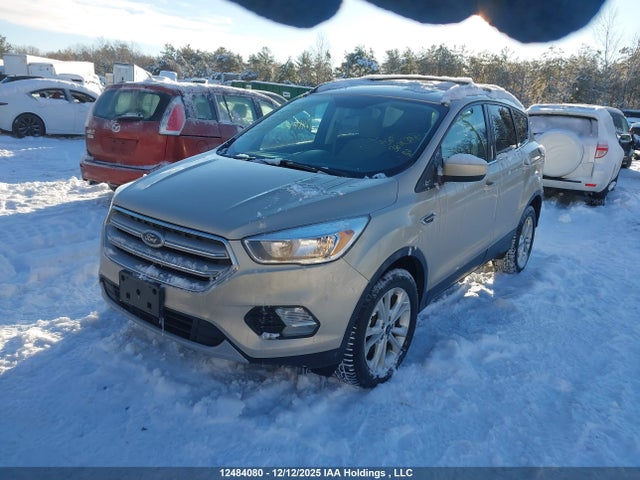 2018 Ford Escape Se მანქანა იყიდება აუქციონზე, vin: 1FMCU9GD0JUC42209, აუქციონის ნომერი: 12484080