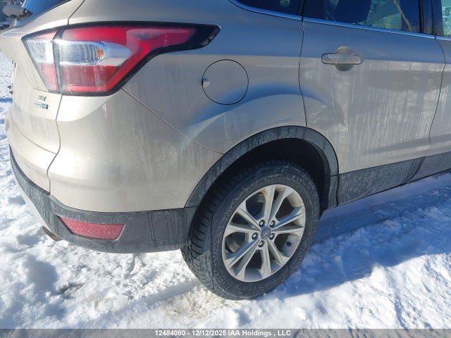 2018 Ford Escape Se მანქანა იყიდება აუქციონზე, vin: 1FMCU9GD0JUC42209, აუქციონის ნომერი: 12484080