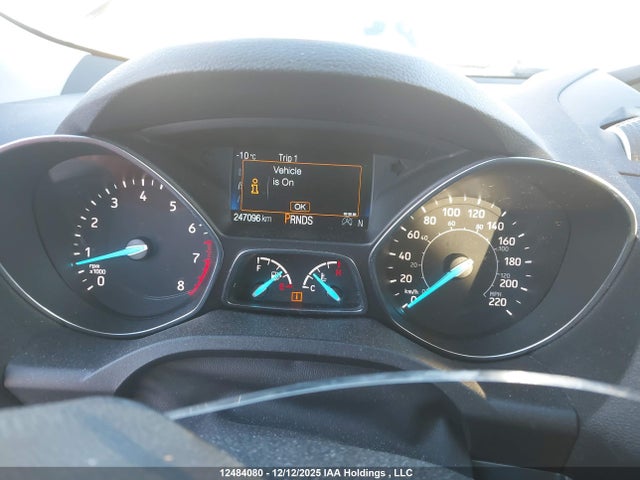 2018 Ford Escape Se მანქანა იყიდება აუქციონზე, vin: 1FMCU9GD0JUC42209, აუქციონის ნომერი: 12484080