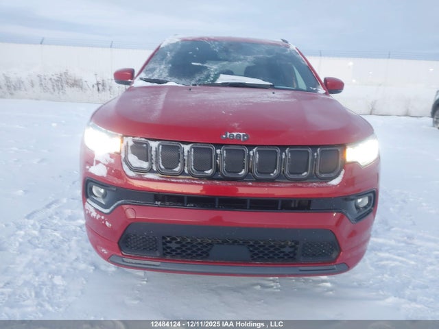 Jeep Compass Limited 2022 3C4NJDCB1NT120388 Image 12