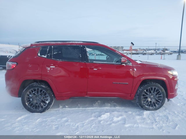 Jeep Compass Limited 2022 3C4NJDCB1NT120388 Image 13