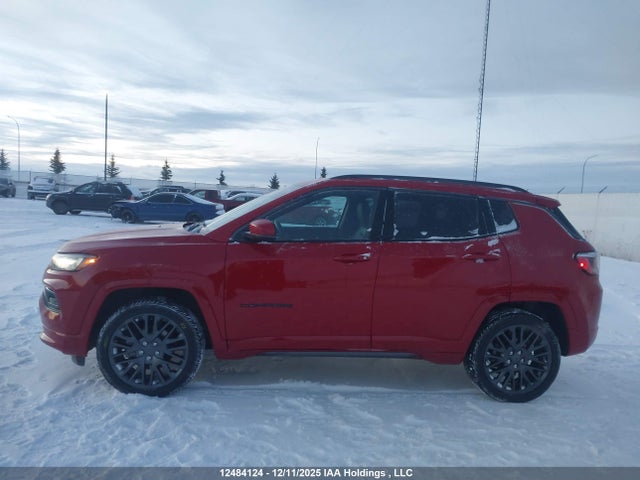 Jeep Compass Limited 2022 3C4NJDCB1NT120388 Image 14