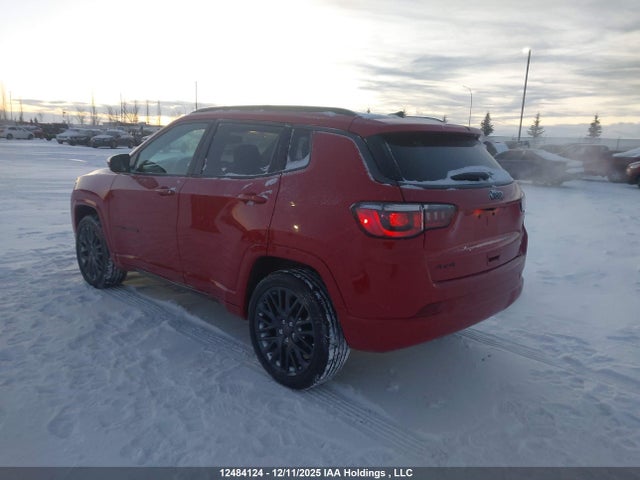 Jeep Compass Limited 2022 3C4NJDCB1NT120388 Image 3