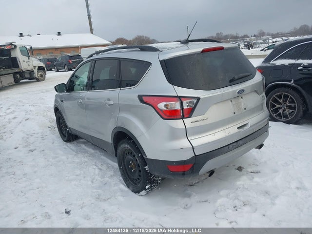 1FMCU9GD1HUD69125 Ford ESCAPE SE