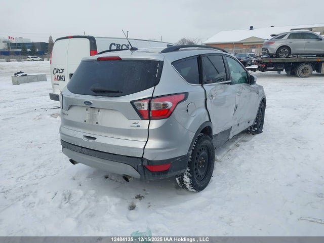 1FMCU9GD1HUD69125 Ford ESCAPE SE