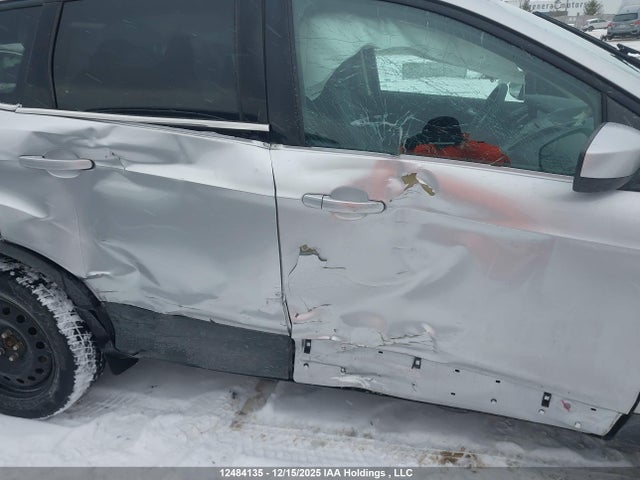 1FMCU9GD1HUD69125 Ford ESCAPE SE
