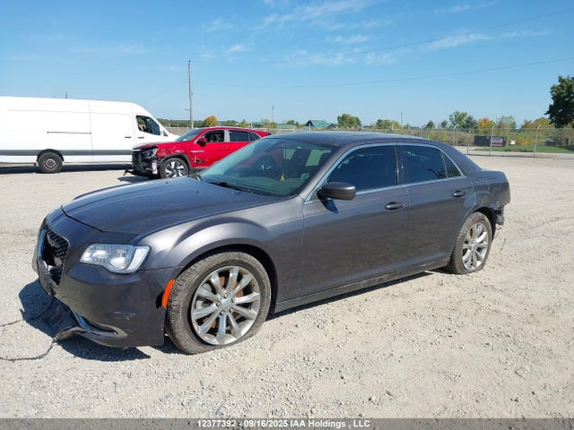 12377392 :رقم المزاد ، 2C3CCARGXGH170676 vin ، 2016 Chrysler 300 Touring مزاد بيع