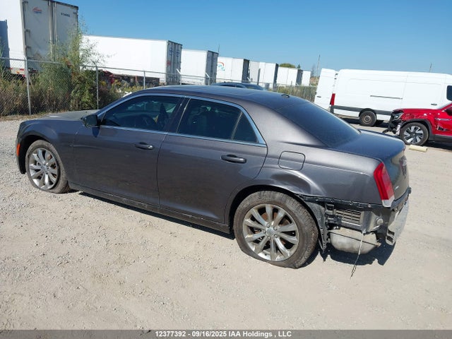 12377392 :رقم المزاد ، 2C3CCARGXGH170676 vin ، 2016 Chrysler 300 Touring مزاد بيع