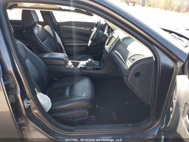 12377392 :رقم المزاد ، 2C3CCARGXGH170676 vin ، 2016 Chrysler 300 Touring مزاد بيع