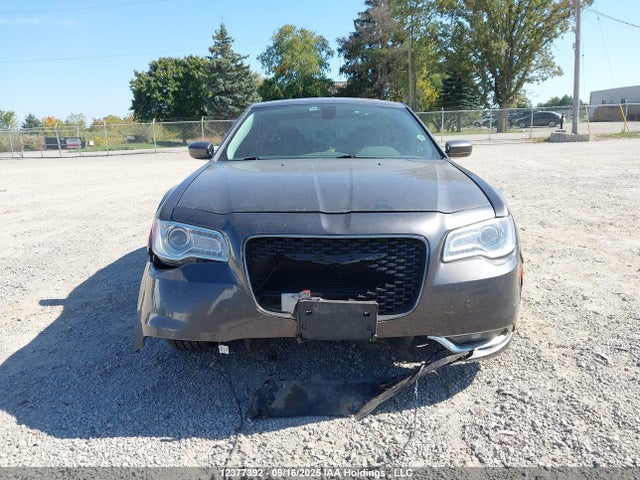 12377392 :رقم المزاد ، 2C3CCARGXGH170676 vin ، 2016 Chrysler 300 Touring مزاد بيع