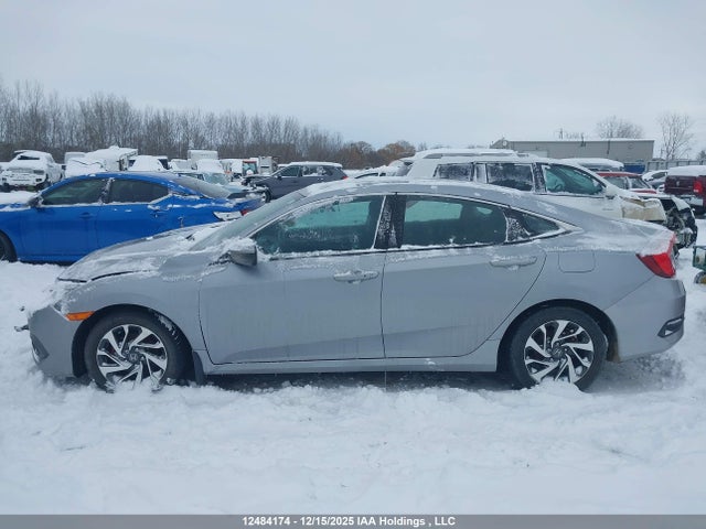 Honda Civic Lx 2018 2HGFC2F6XJH030680 Image 14