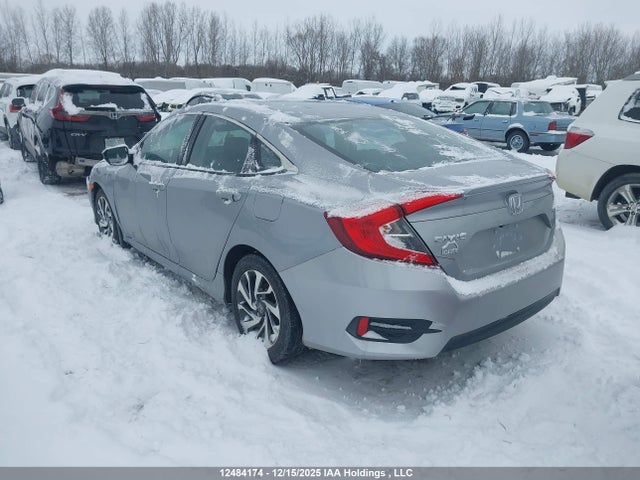 Honda Civic Lx 2018 2HGFC2F6XJH030680 Image 3