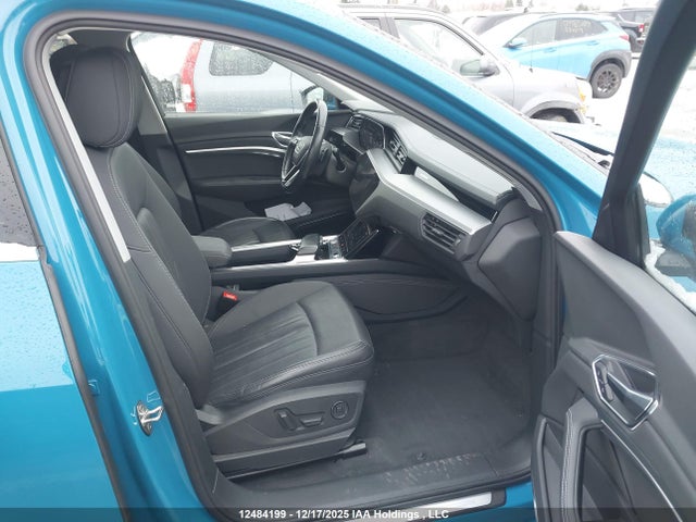 Audi E-tron Prestige 2019 WA1VAAGE2KB011609 Image 5