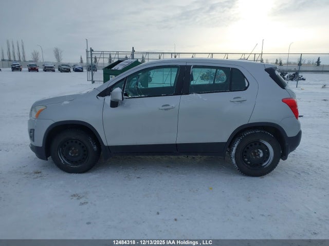 3GNCJKSB3FL194241 Chevrolet TRAX LS
