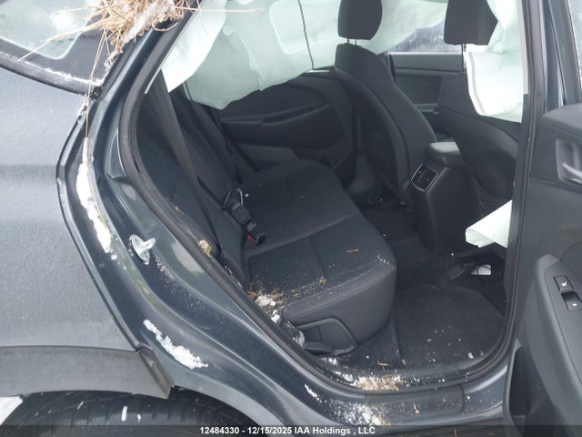 KM8J3CA4XKU977491 Hyundai Tucson Preferred