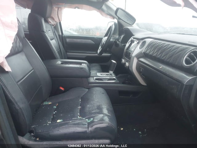 Продаж на аукціоні авто 2021 Toyota Tundra Crewmax 1794/crewmax Platinum, vin: 5TFAY5F18MX971609, номер лоту: 12484362