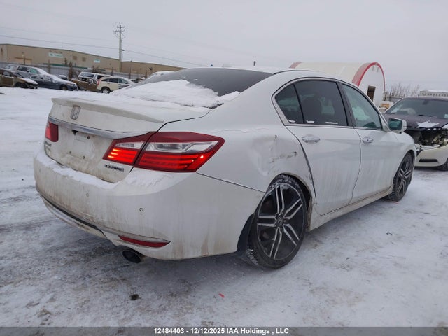 1HGCR2F01GA802553 Honda Accord Touring