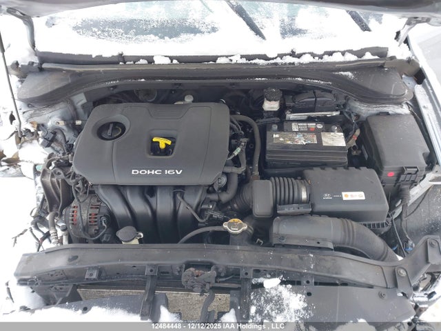 Продажа на аукционе авто 2017 Hyundai Elantra Se, vin: 5NPD74LFXHH133285, номер лота: 12484448