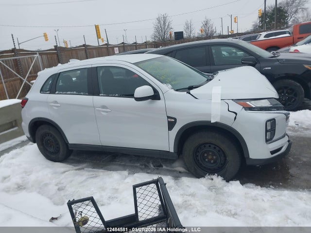 Mitsubishi RVR 2023 JA4AJUAU2PU606083 Image 14