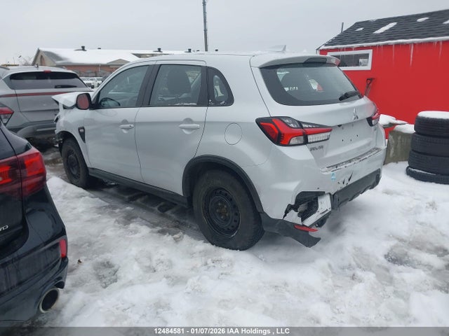 Mitsubishi RVR 2023 JA4AJUAU2PU606083 Image 3