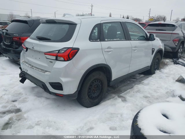 Mitsubishi RVR 2023 JA4AJUAU2PU606083 Image 4