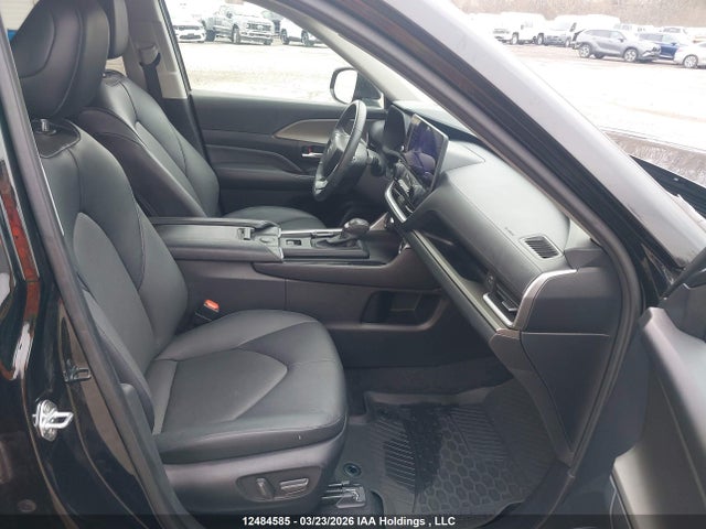 Продаж на аукціоні авто 2024 Toyota Grand Highlander Xle, vin: 5TDAAAB57RS022796, номер лоту: 12484585