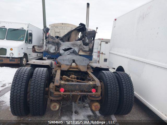 Продаж на аукціоні авто 2003 Kenworth Construction T800, vin: 1XKDDB9X13J968967, номер лоту: 12484605