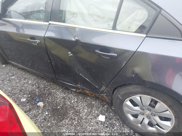 1G1PC5SB9E7435138 Chevrolet Cruze 1lt