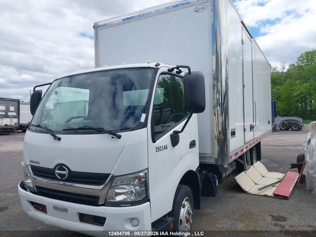 2AYSDM2HXK1003320 Hino 195