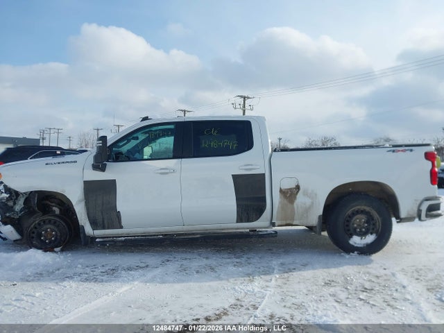 Продаж на аукціоні авто 2025 Chevrolet Silverado 1500 4wd Rst, vin: 1GCUKEE81SZ176433, номер лоту: 12484747