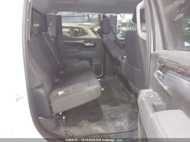 Продаж на аукціоні авто 2025 Chevrolet Silverado 1500 4wd Rst, vin: 1GCUKEE81SZ176433, номер лоту: 12484747