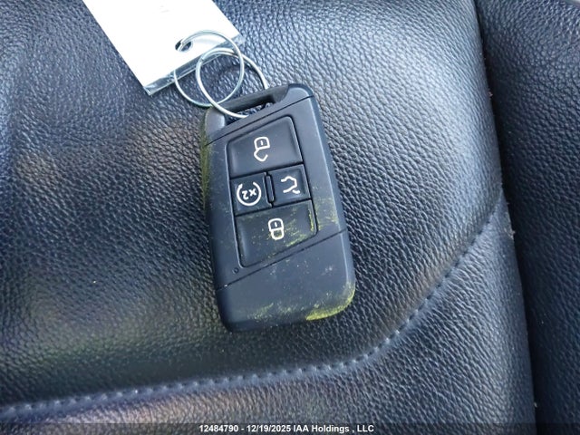 3VV4B7AX2JM007404 Volkswagen Tiguan Sel Premium