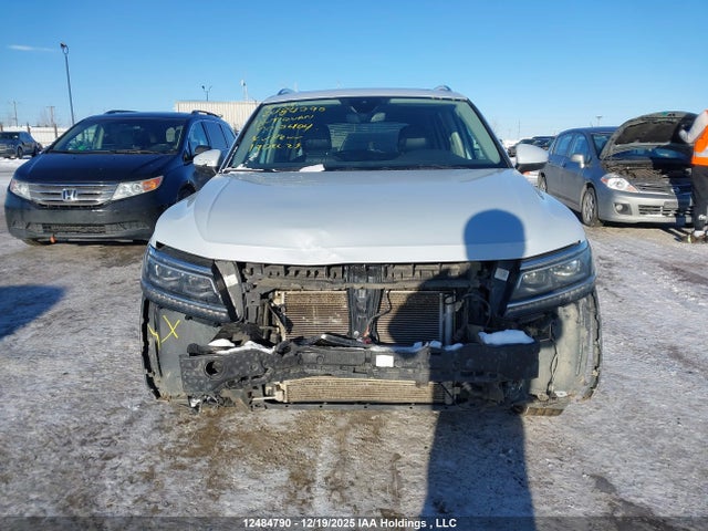 3VV4B7AX2JM007404 Volkswagen Tiguan Sel Premium