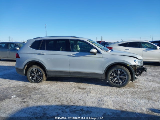 3VV4B7AX2JM007404 Volkswagen Tiguan Sel Premium