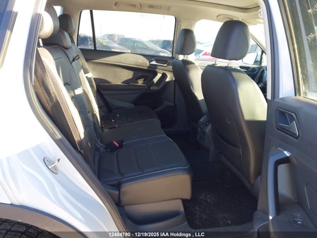 3VV4B7AX2JM007404 Volkswagen Tiguan Sel Premium