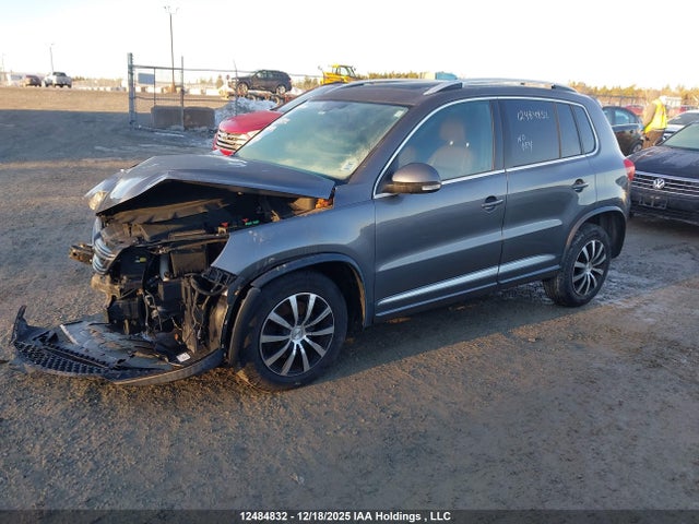 WVGJV3AX0EW042882 Volkswagen Tiguan S/se/sel/r-line