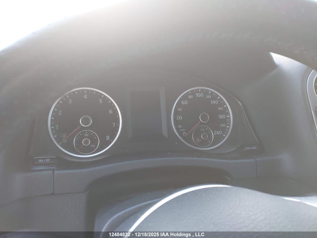 WVGJV3AX0EW042882 Volkswagen Tiguan S/se/sel/r-line