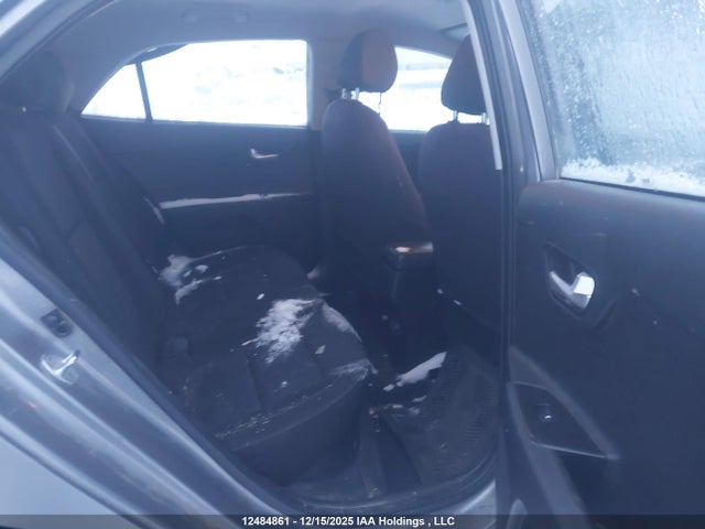 3KPA25AD5ME383377 KIA Rio Lx Premium/lx+