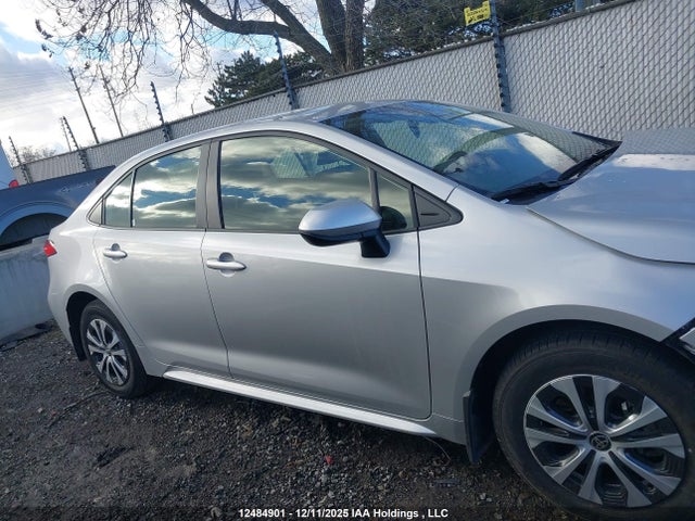 JTDBCMFE1S3104427 Toyota Corolla Le/se/xle