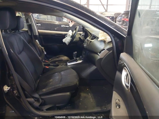 Продажа на аукционе авто 2018 Nissan Sentra, vin: 3N1AB7AP4JY270653, номер лота: 12484935