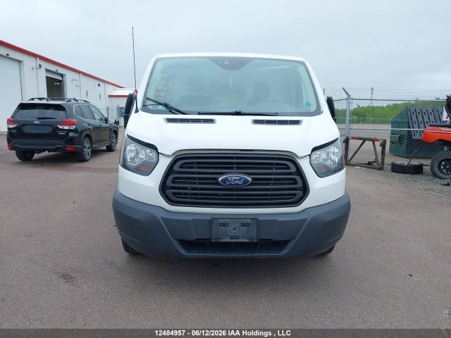 Ford Transit-150 2018 1FTYE1YM6JKA82856 Image 13