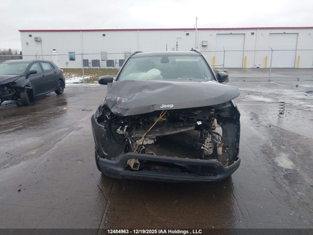Jeep Compass Latitude 2018 3C4NJDBB9JT111689 Image 13