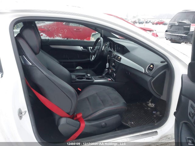 Продажа на аукционе авто 2014 Mercedes-benz C 350, vin: WDDGJ5HB4EG196382, номер лота: 12485109