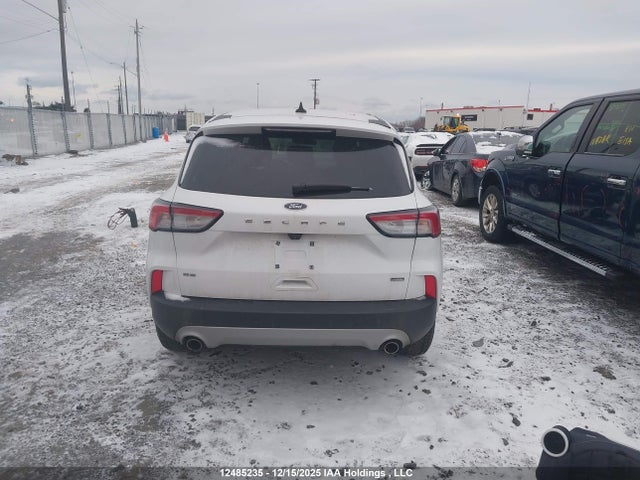 1FMCU0EZ1NUA76038 Ford ESCAPE SE