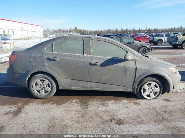 1G1JC5SH3G4174877 Chevrolet Sonic Lt Auto