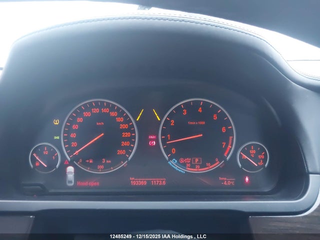 2013 Bmw 750i Xdrive მანქანა იყიდება აუქციონზე, vin: WBAYB6C53DC998363, აუქციონის ნომერი: 12485249